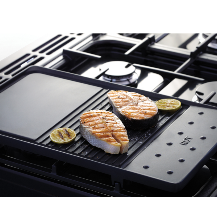 Rangemaster CL90DFPGBL/CM1: 90cm Duel Fuel Range Cooker : Black with Chrome Trim.