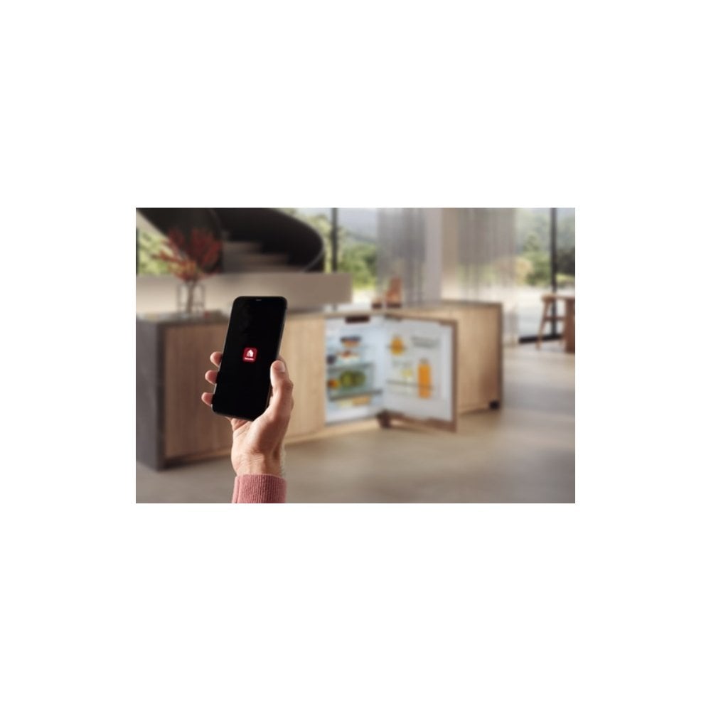 Miele KU7015D Built Undercounter Fridge : H 82cm : Fixed Hinge