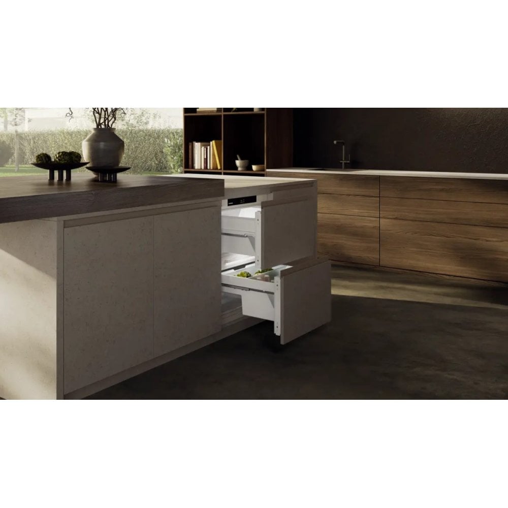 Liebherr URDd375i Built Under Fridge : Pure : H 85.9cm X W 59.7cm : Fixed Hinge : D Rated