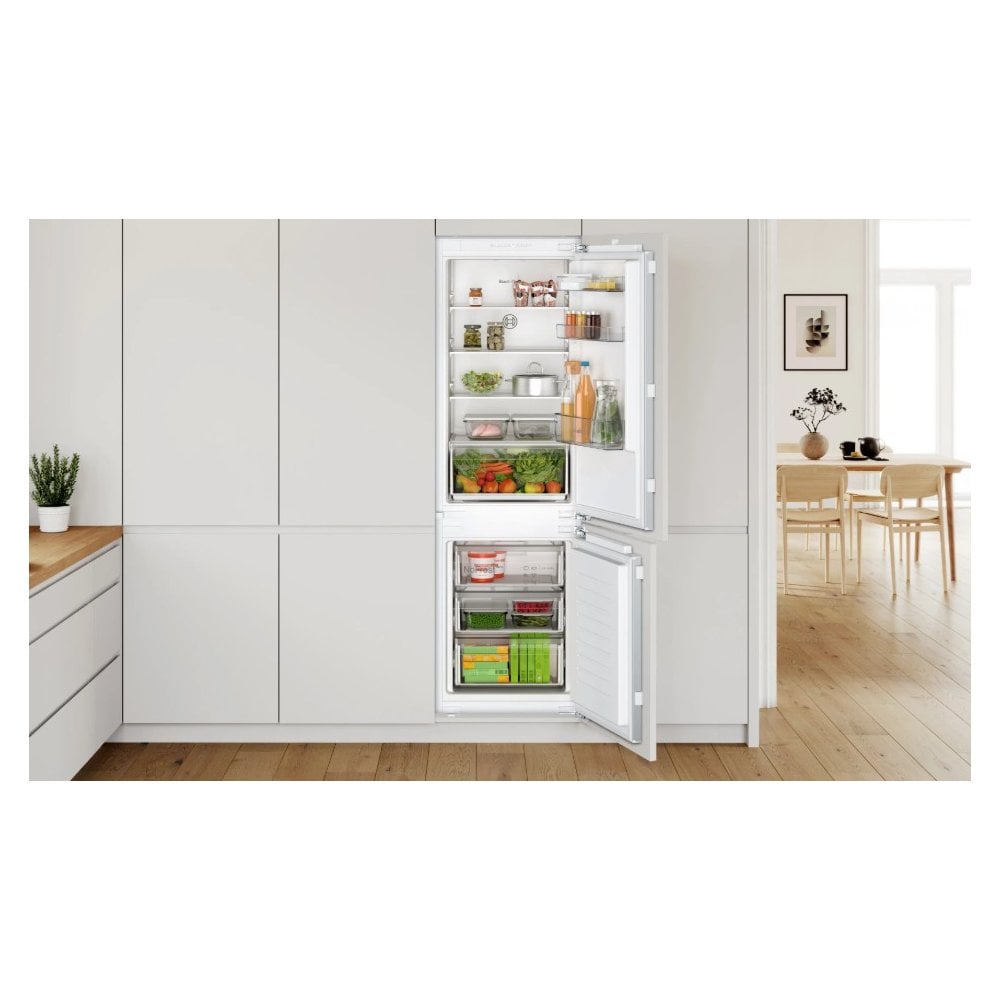 Bosch KIN86NFE0G Built In Fridge Freezer : Series 2 : 60:40: Fixed Hinge : H 177.2cm